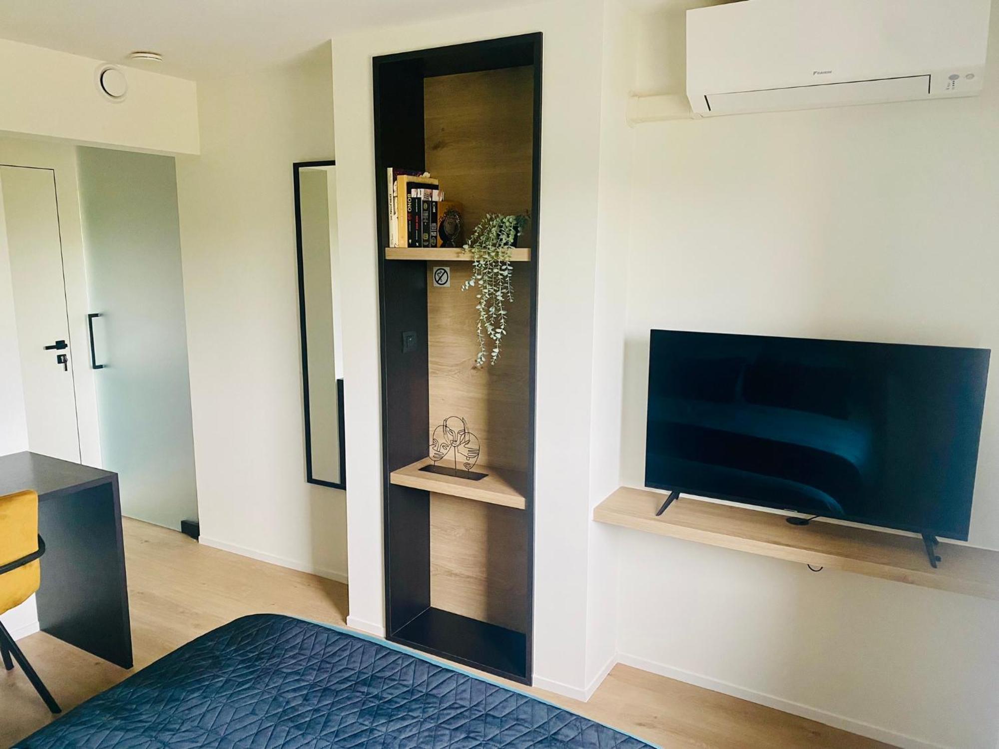 Inova Guesthouse 하셀트 외부 사진