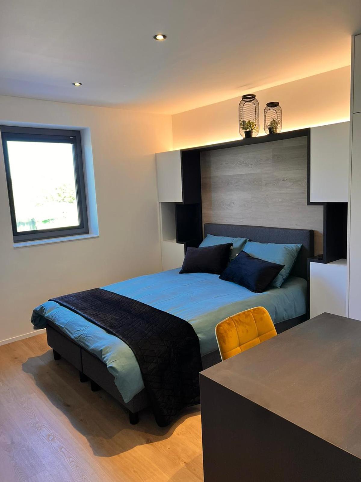 Inova Guesthouse 하셀트 외부 사진