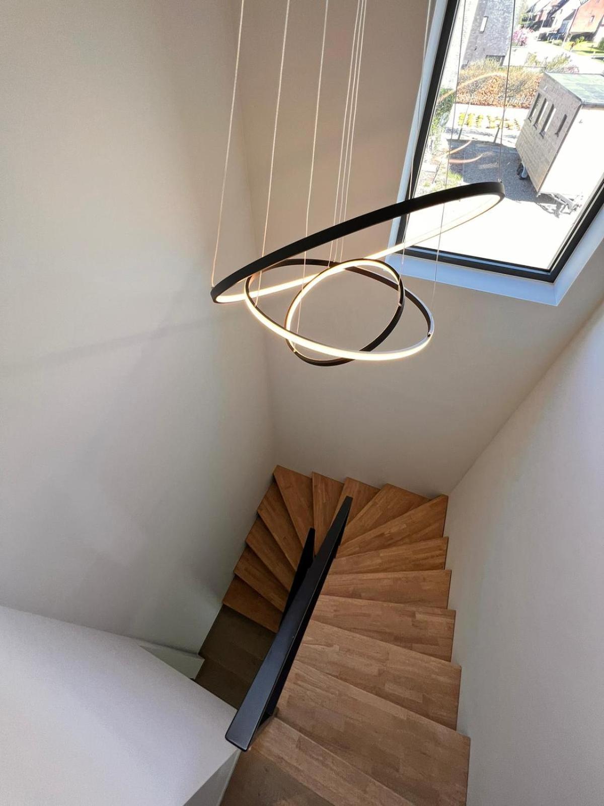 Inova Guesthouse 하셀트 외부 사진